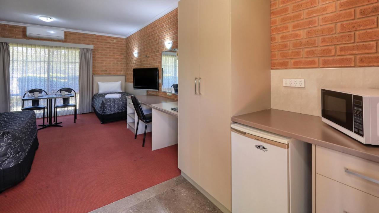 Glider City Motel Benalla Exterior photo