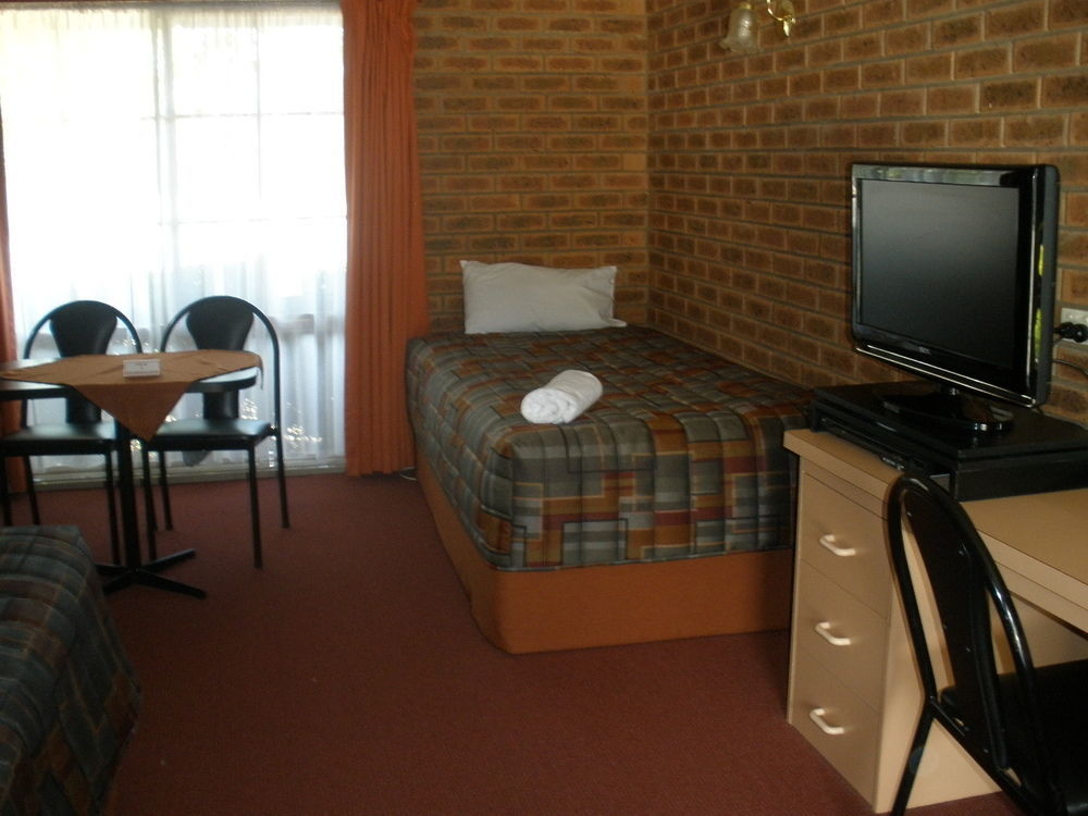 Glider City Motel Benalla Exterior photo